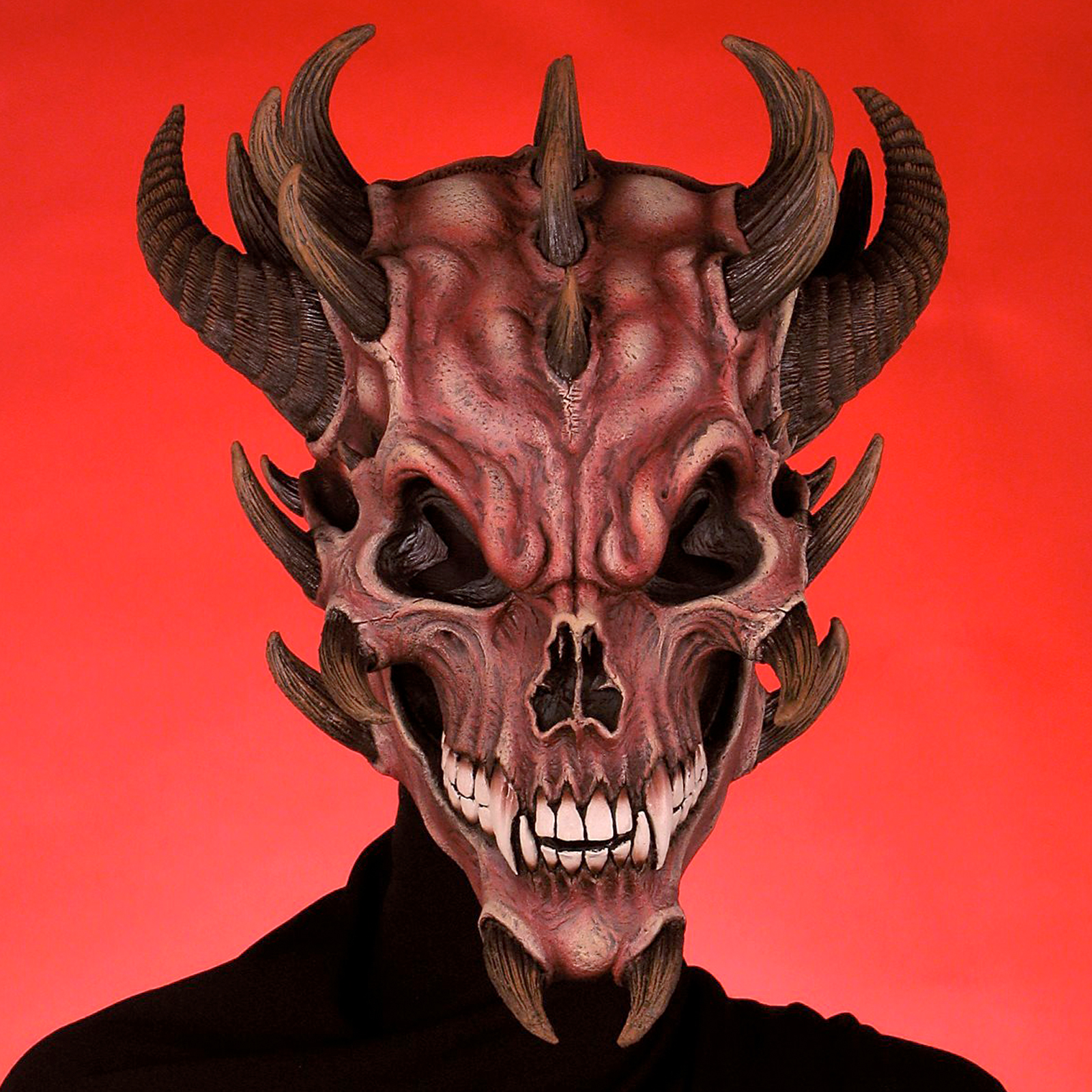 devil mask feature