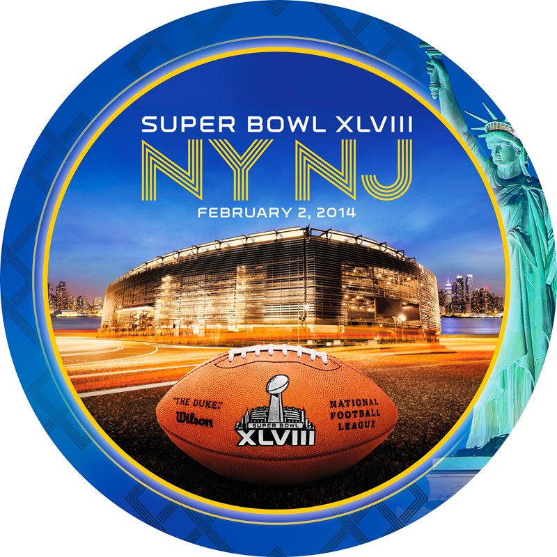 Super Bowl XLVIII Banquet Plates (16 count) for the 2022 Costume season.